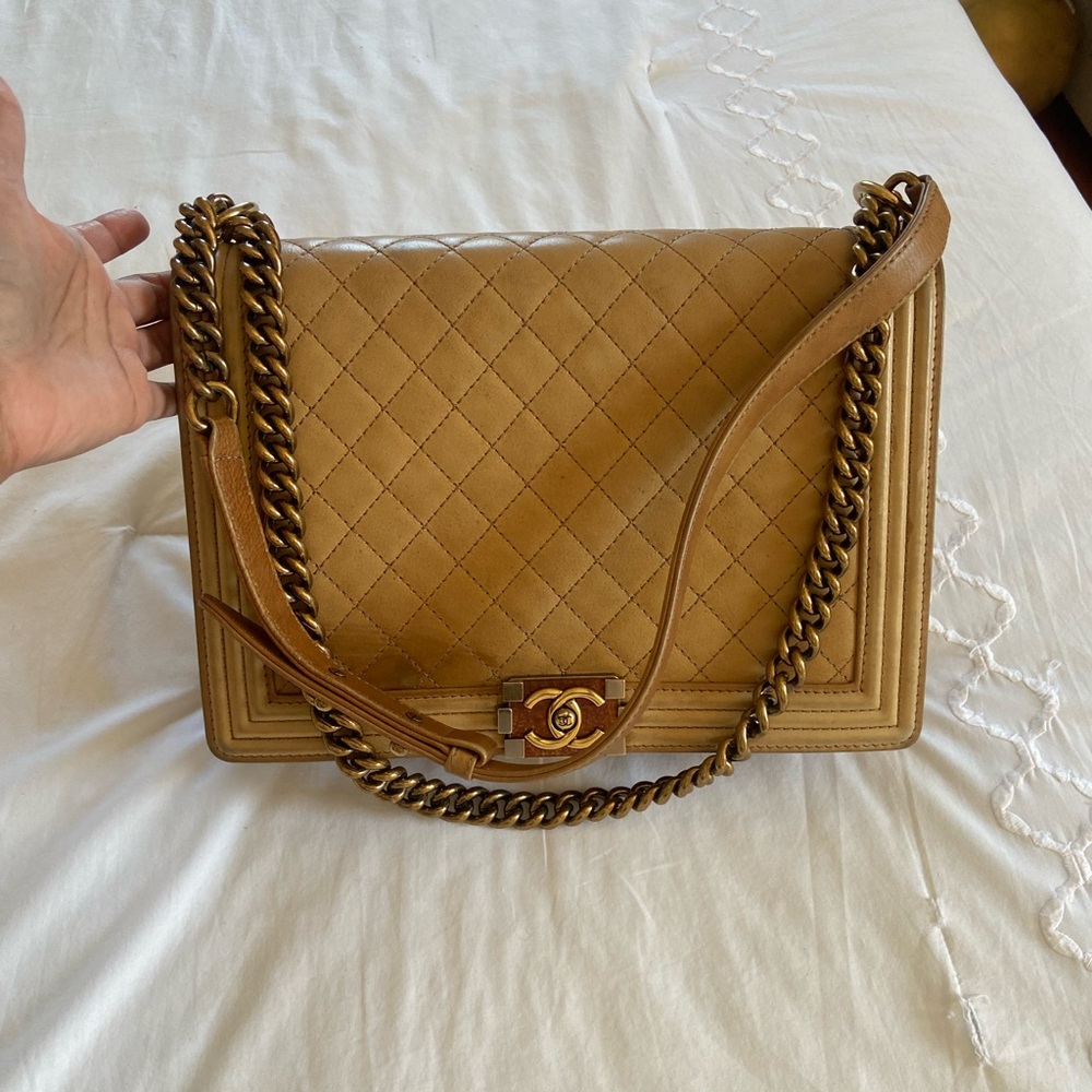 Chanel boy bag